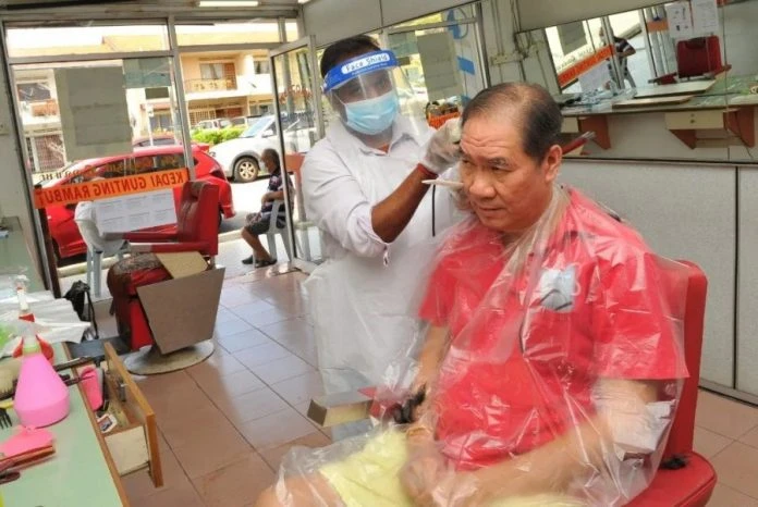 業主決定是否強制訪客戴口罩　凱里：不遵守者可被拒進入