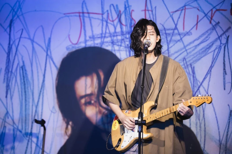 狠甩「陽光男孩」 李玉璽留長發頹喪發全新專輯　認狀態不佳求助治療