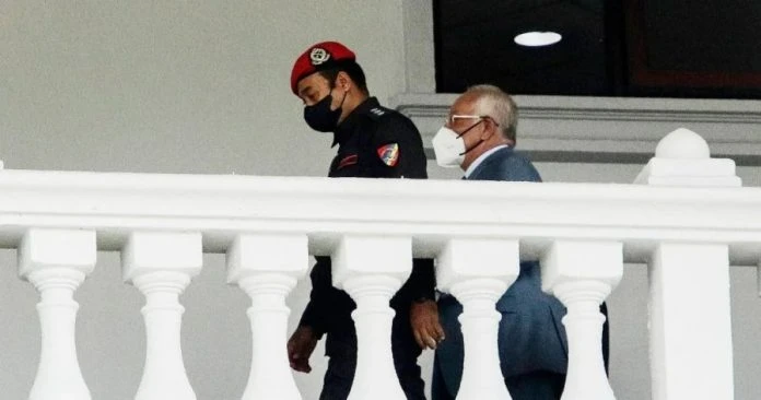 證人：納吉授權聶法依沙　管理銀行帳戶