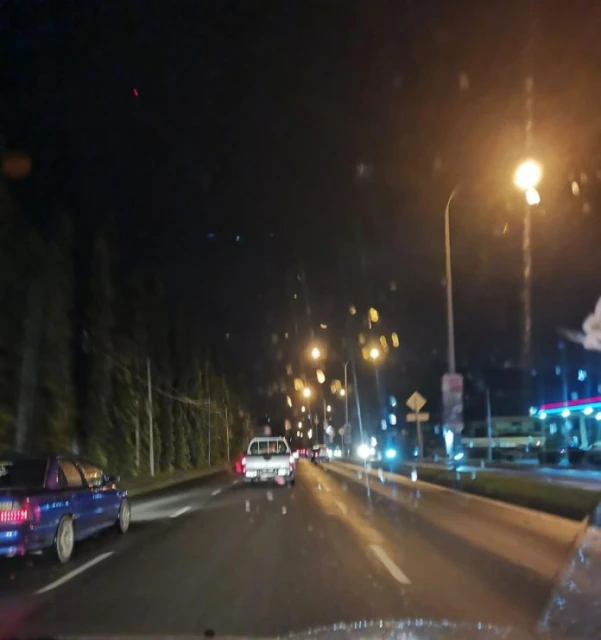 馮晉哲積極反映跟進下 本都山路路燈恢復通明