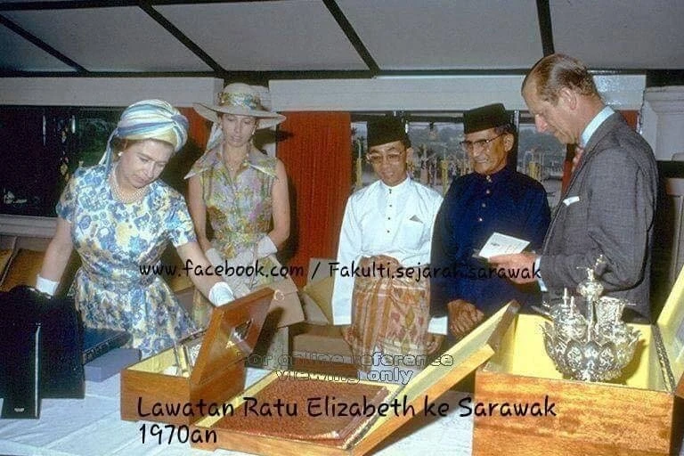 【英女王駕崩】1972年曾訪砂拉越　民眾手揮旗幟夾道歡迎英女王