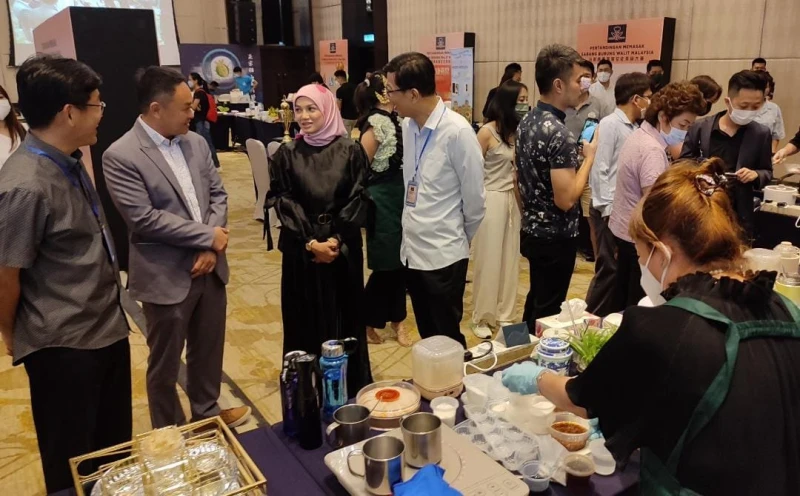 近100公斤毛燕成功拍賣　一小時總交易50萬