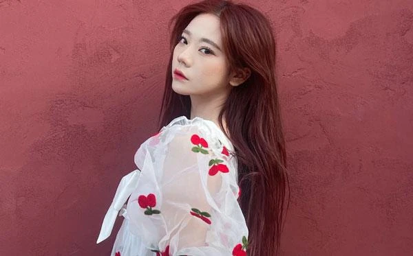 「莘莘學子」寫成「芊芊學子」被狂酸　張紫寧道歉：大學白念了