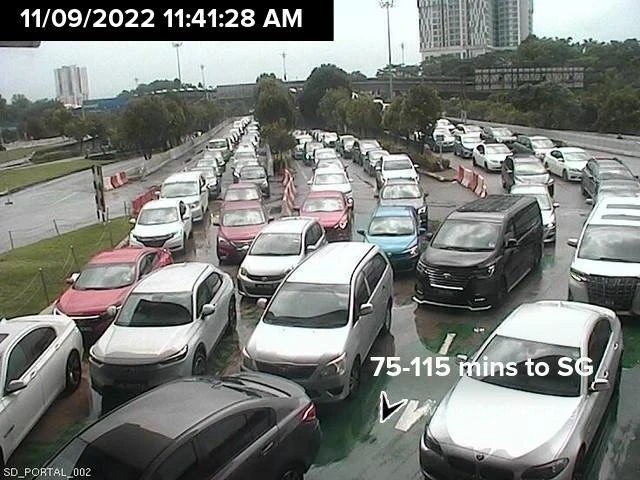 學校假期結束　柔佛長堤湧現返獅城車龍