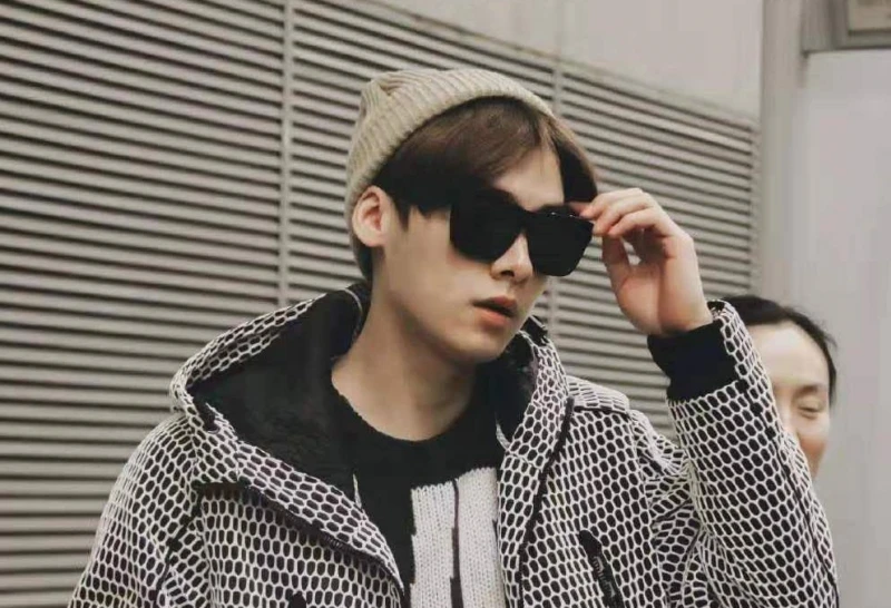 李易峰被曝　約炮怕被認出「戴墨鏡辦事」