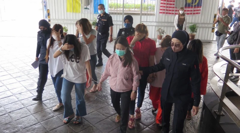 與9外籍女涉賣淫活動　45歲華裔皮條客今被控不認罪