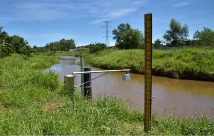 水災警報器須有別於普通警笛聲　首相：出動水上資產應對季候風
