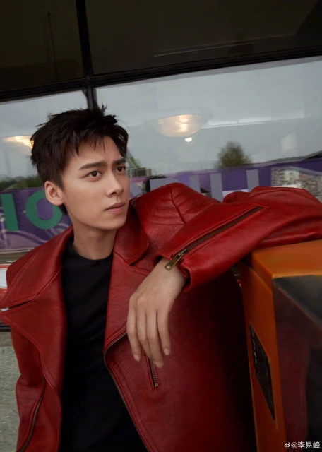 王嘉爾捲入李易峰嫖妓風波　被曝和網紅灣灣關係密切