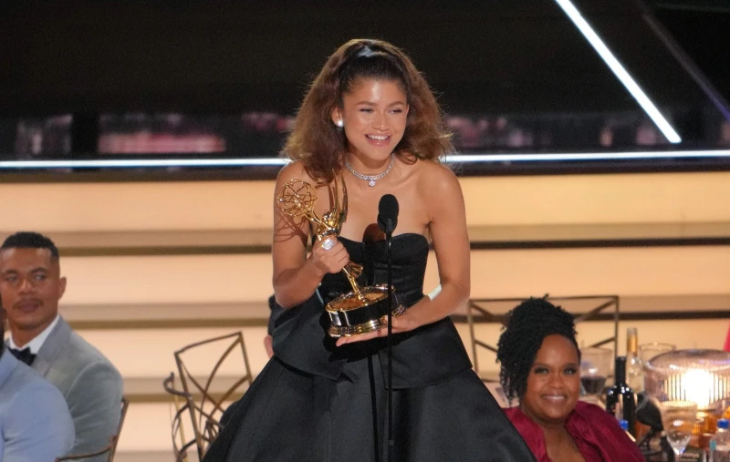 【艾美獎】《魷魚遊戲》導演黃東赫奪獎創紀錄　預告第二季已在籌拍