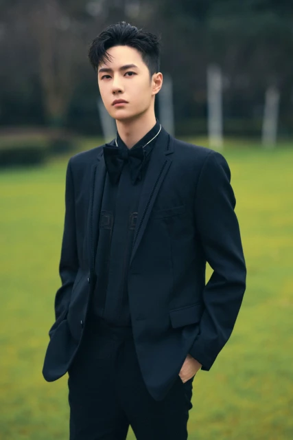 王一博遭網傳嫖娼、被包養　公司怒發聲明：已報警