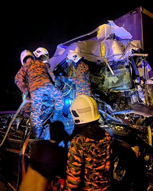 南北大道4車連環撞　釀兩死兩傷