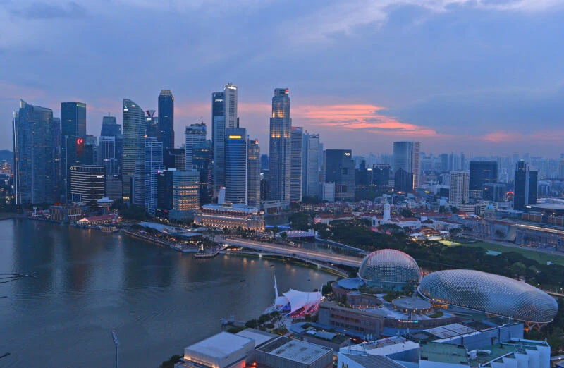 全球最多富豪城市榜大洗牌　新加坡和香港一年內出現大轉變