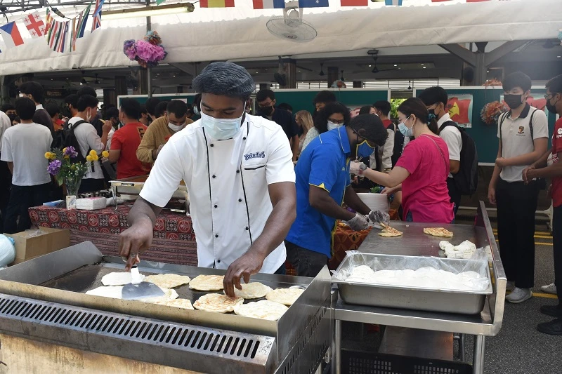 看上新加坡的安全環境和工作機會多　越來越多韓國學生來留學