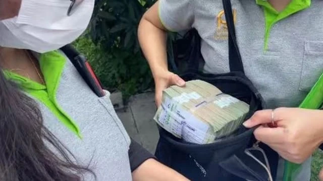 泰國劫匪指控男子勾引妻子 趁機搶走他車上430萬泰銖