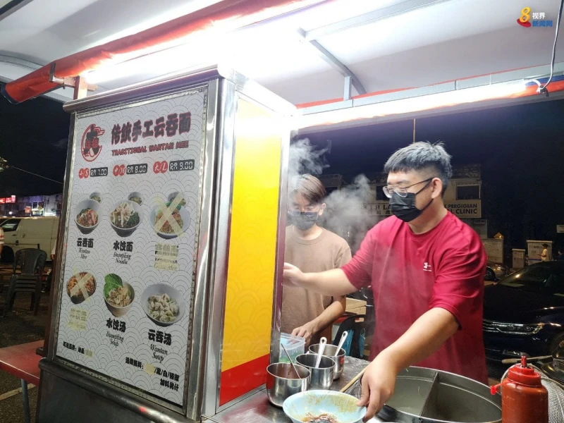 新山熟食難逃漲價命運 當地民眾吃有標價食物以避貴食