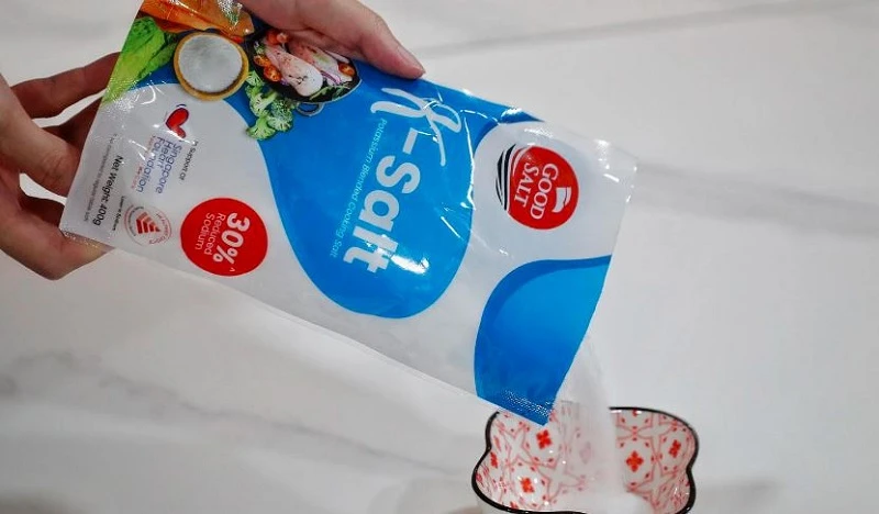 先是低糖現在又要少鹽　網民：「無味」人生還有樂趣嗎？