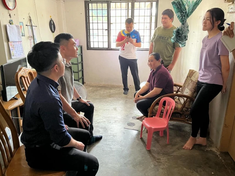 20歲貧困生棄學扛家計 彭拉大供100%獎學金留人