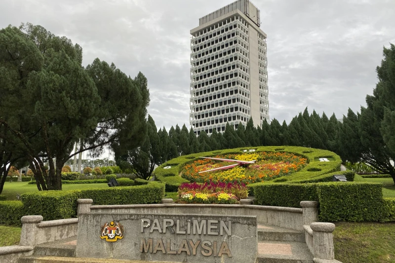 大馬反跳槽修憲法 10月5日起生效