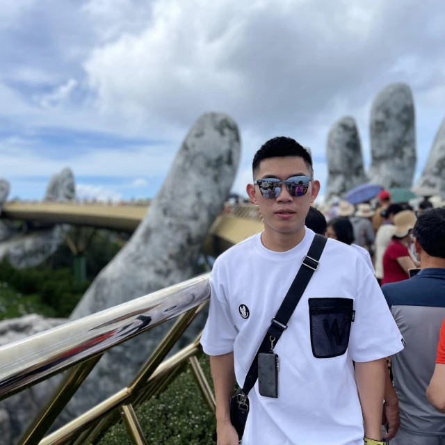 大馬「蝦王」旅遊配套風波 站台藝人遭網出征急撇關係