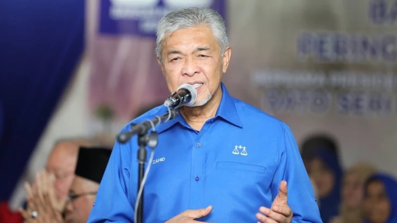 【大馬選舉】傳阿末扎希不上陣  女兒或代替守土