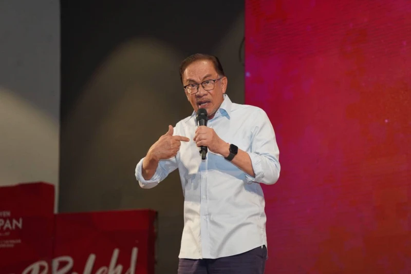 【大馬選舉】希盟沒與敦馬談合作 安華：任何人都可討論