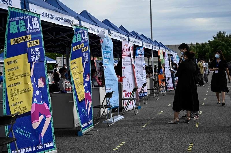 中國近七成退休者欲重返職場　無奈僧多粥少