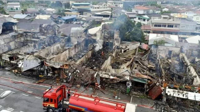 馬國第二大新村沙登大火 大街15老店毀於一炬