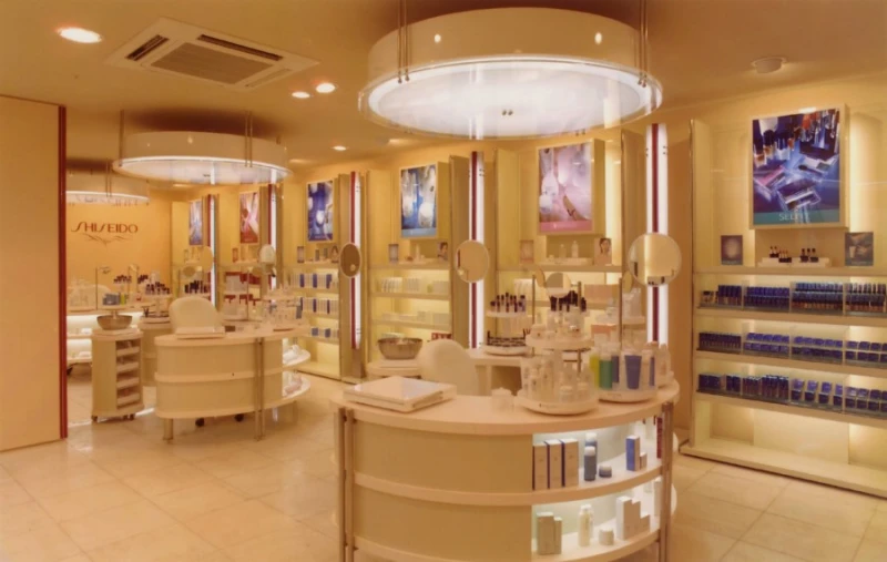 中國進一步放寬防疫措施　投資者可關注哪些行業的股票？