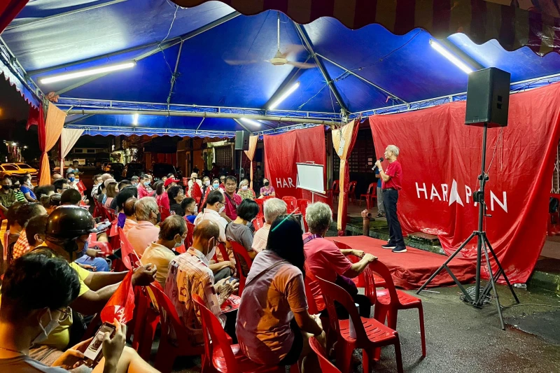 選前最後一個周末 霹選民冒雨聽希盟講座