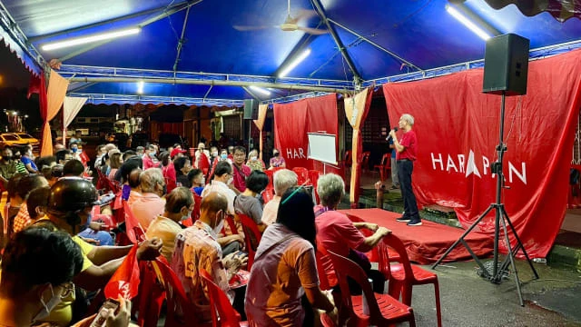 選前最後一個周末 霹選民冒雨聽希盟講座