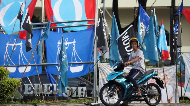 新傳媒中文新聞與時事組 13記者全馬直擊各地選情