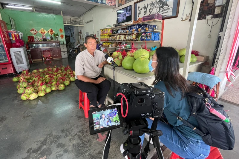 新傳媒中文新聞與時事組 13記者全馬直擊各地選情