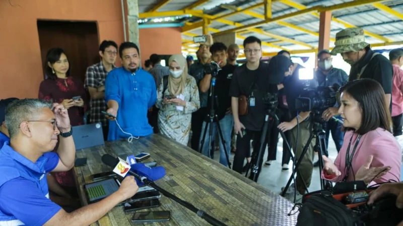 【相冊】幕後花絮：新傳媒中文新聞與時事組記者 全馬了解選情