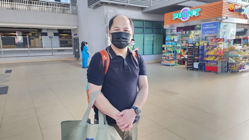 遊子特地請假回鄉投票 料下午後將有更多人通關