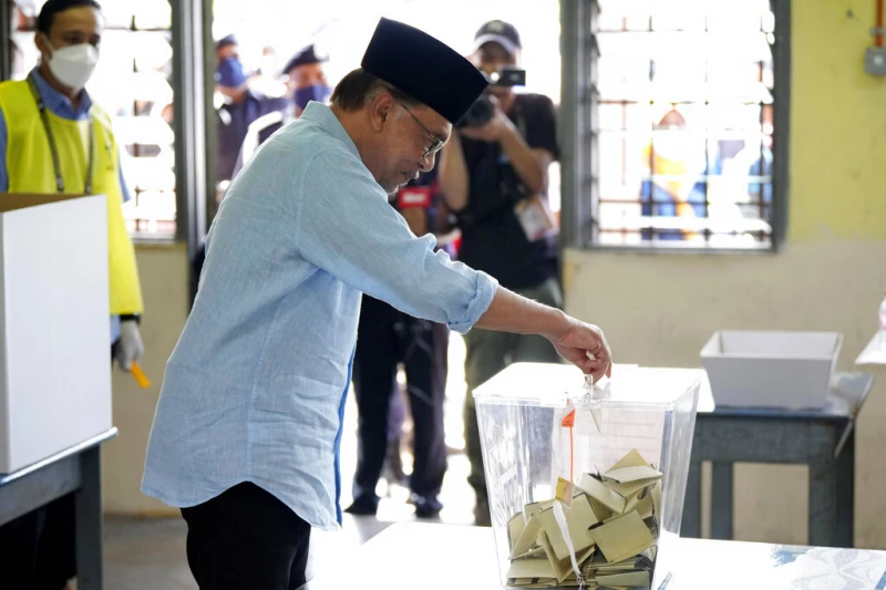 【大馬選舉】今夜之後，誰主布城？