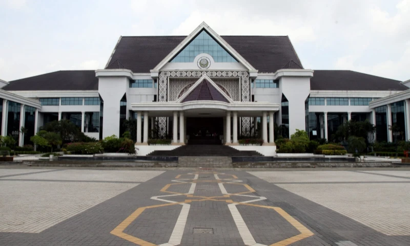 馬國大選成績出爐 希盟81席 國盟79席