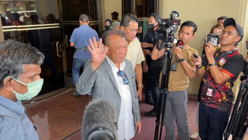 諾奧瑪辭巫統雪州主席 吁扎希下台