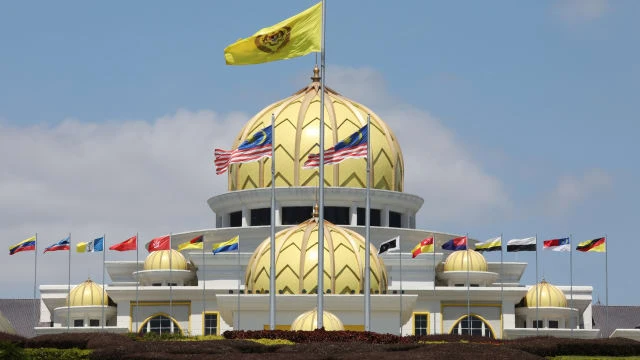 慕尤丁和安華 料今午見馬國元首