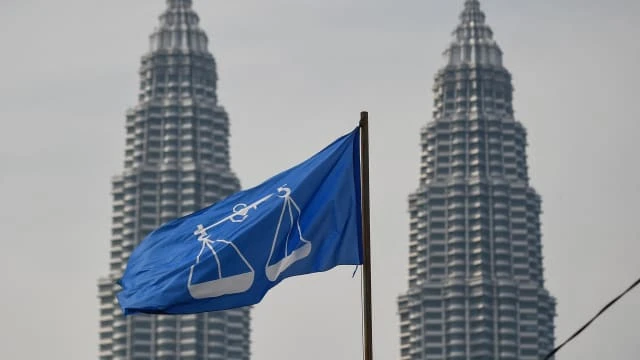 國陣內部消息：國陣或與希盟結盟 以免巫統在國盟「被消失」