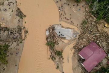 政府發50萬初期援助　為華玲山洪災民解困