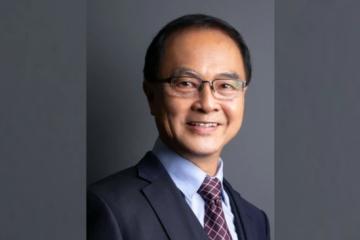 雷遠生表示教育部高級部長莫哈末拉茲在學校假期即將結束之際宣布教育部旗下學校範圍內，無論是在建築物內外不再強制佩戴口罩，而且強調將是個人的選擇的措施，引發家長的高度關注和擔憂