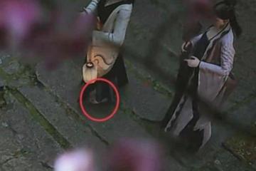 《黑神話》吧友發現蜘蛛精都是光著腳的：更愛玩了