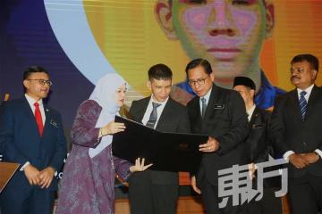 與高教部聯手合作　教育部料明年推優質中六學院