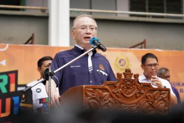 【大馬選舉】魏家祥促增航班 控制大選間機票價格