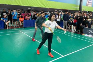 準備全馬「跑透透」？李宗偉「亮相」 國陣候選人活動