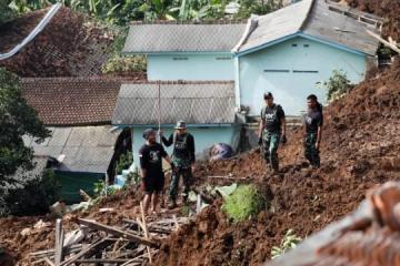 印尼西爪哇省地震 死亡人數增至252