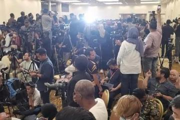 【直播】安華舉行出任首相後第一場記者會