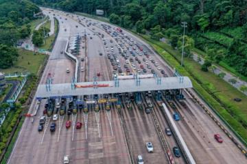 首相宣布開齋節前後4天    南北大道、東海岸大道免過路費！