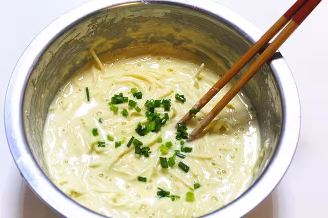 香煎土豆絲餅變著花樣做主食保證家人都愛吃