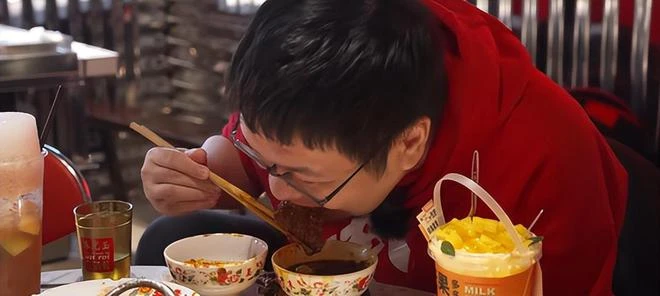 暴雪國服即將涼涼，《暗黑不朽》卻在春節偷偷搞大事，偷送福利？